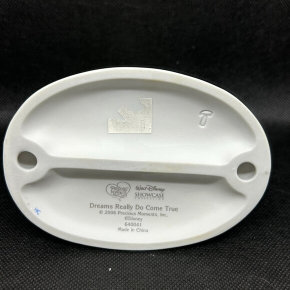 Disney Precious Moments “Dreams Really Do Come True" figurine - Picture 7 of 7